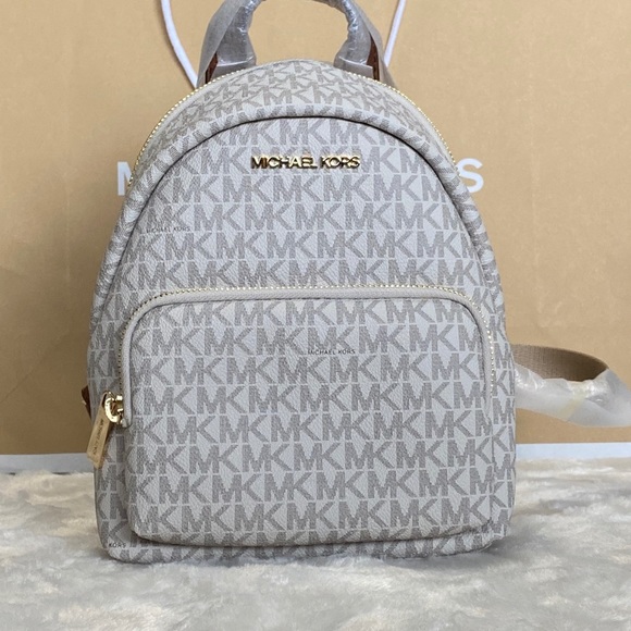 New Michael kors bag - Picture 5 of 8